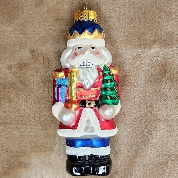Christmas Nutcracker Ornament - Picture 2 of 4
